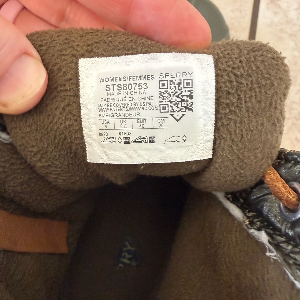 Sperry Dark Brown Fleece-Lined Footwear
